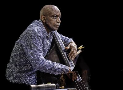 Reggie Workman enjoys mentoring his latest ensemble members as they prepare for NAMA concert Reggie Workman enjoys mentoring his latest ensemble members as they prepare for NAMA concert