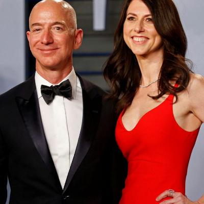 Episode 13 - Season 2 Finale + Jeff Bezos is a sub