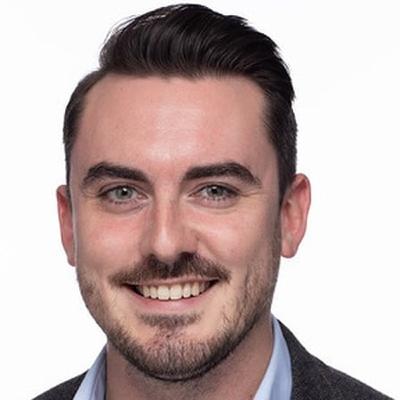 Tús Áite: Intleacht Shaorga agus fiséain bréige Tús Áite: Intleacht Shaorga agus fiséain bréige