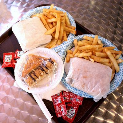 Why are 'Chicago-style' gyros everywhere in Nashville?