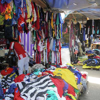 （再）「アフリカ人はどんな服でも着ると？」　ガーナで大量廃棄されている古着 #987