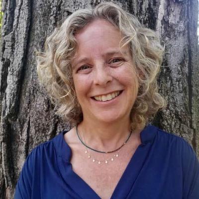 Freedom to Explore: the Magic of Play in the Therapeutic Setting, with Sarah Abel