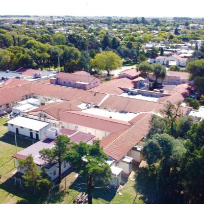 Hospital Centeno: Admiten un "cuello de botella" telefónico y un aumento de 6.000 pacientes en la última década