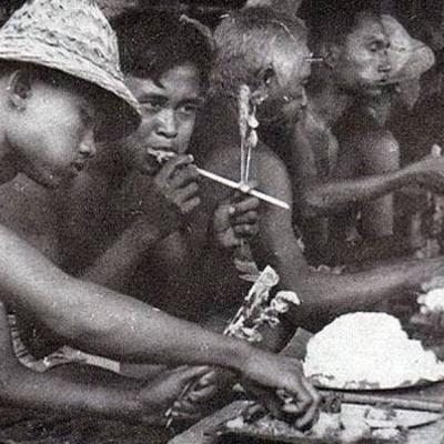 Info Budaya Bali - Tradisi Megibung di Karangasem