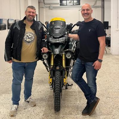 Episodio 31. Bajo el Casco con .... Julio Álamo