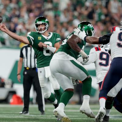 TNF| jets beats patriots Aaron Rodgers threw for two touchdowns game finish 24 to 3.|My Take
