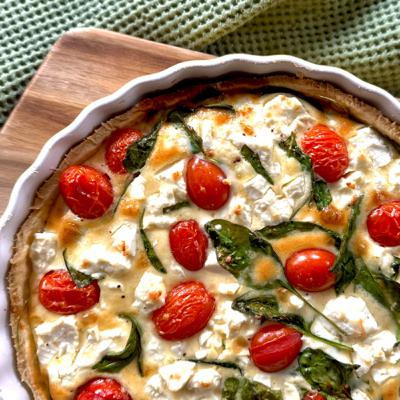 Quiche mit Spinat, Tomate und Feta Quiche mit Spinat, Tomate und Feta