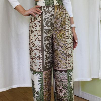Ajuster la taille d'un pantalon femme à Montréal Ajuster la taille d'un pantalon femme à Montréal