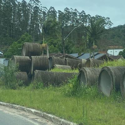 Obras paralisadas preocupam moradores do Bairro Santa Bárbara, em Lauro Müller