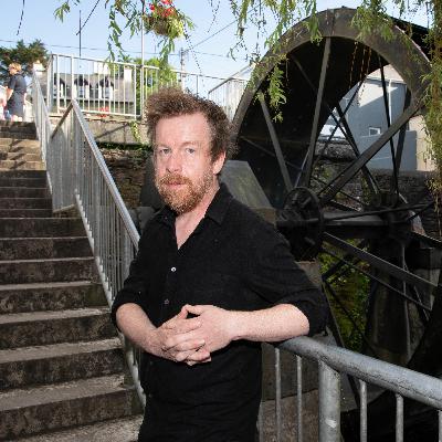 Kevin Barry joins Nadine O'Regan for My Roots Are Showing Kevin Barry joins Nadine O'Regan for My Roots Are Showing