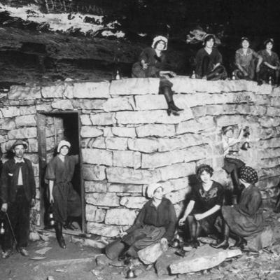 145. Tuberculosis Experiments in Mammoth Cave