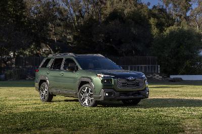 What’s New from the 2025 New York Auto Show, and First Drives in the Ford Maverick & Bronco Sport