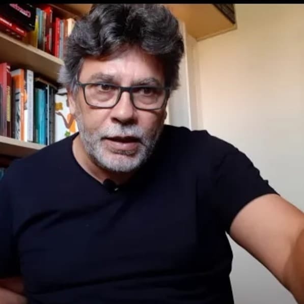 Osvaldo Bertolino - O outro lado da notícia