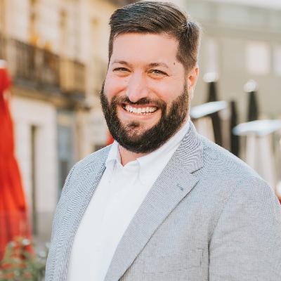 ‘Parenting at the Edge of Artificial Intelligence: Guiding the Next Generation Through Apps and Online Risks.’ - with Kevin Shields