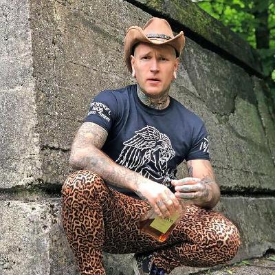 Former MMA  fighter, Tattoo artist and comedian to prisoners Tattoo Dave