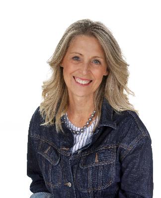 Interview with Tanya Gaw: Founder of Action 4 Canada! Let's Work to Restore Canada's Biblical Foundation of Morality!(Ep#66)