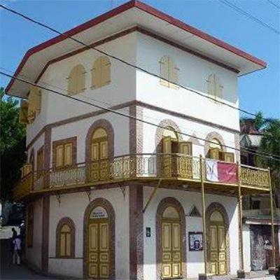Cinq voix, cinq villes : Jacmel Cinq voix, cinq villes : Jacmel
