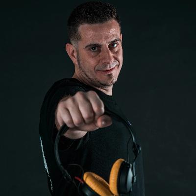 E.S.M by Dj Nau - 19 MArzo 2026 (incluye set a Vinilo Remember).mp3