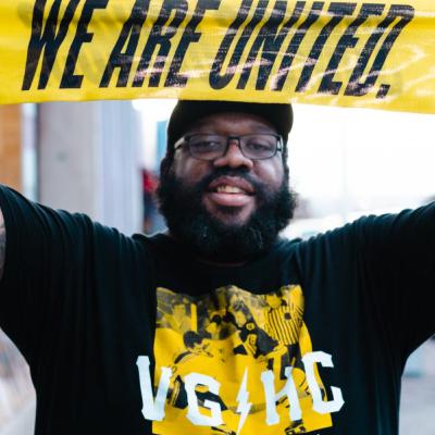 A Six-Pointer for playoff push A Six-Pointer for playoff push