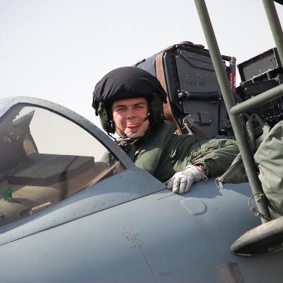How Fighter Pilots Stay Calm in Life-or-Death Moments – Dave Tait (ex-RAF Pilot) How Fighter Pilots Stay Calm in Life-or-Death Moments – Dave Tait (ex-RAF Pilot)
