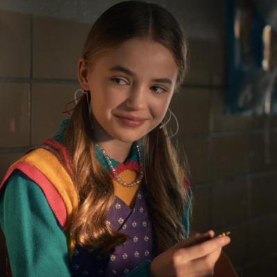 Stranger Things - S5 E1 - Tsunami of Mysterious Dandruff