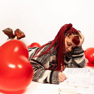 158. Olga La Rouge, interview : sa poésie et son art d'interpréter ses chansons dans OBSOLETE 158. Olga La Rouge, interview : sa poésie et son art d'interpréter ses chansons dans OBSOLETE