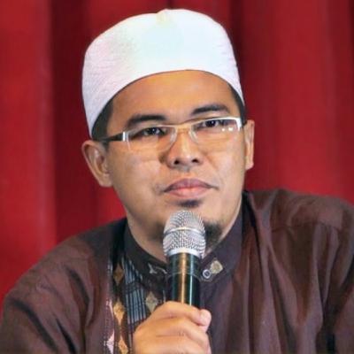 Ust. Budi Ashari, Lc II BEGINI SEHARUSNYA SISTEM PENDIDIKAN KITA II Kajian Parenting Ust. Budi Ashari, Lc II BEGINI SEHARUSNYA SISTEM PENDIDIKAN KITA II Kajian Parenting