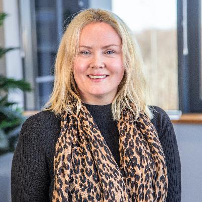 EPISODE 3 - TECH INDUSTRY INFLUENCER & LEADER - NAOMI TIMPERLEY