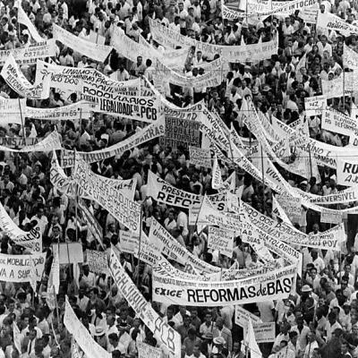 REFORMA BANCÁRIA REFORMA BANCÁRIA