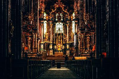 Was heißt das Wort „gottesfürchtig“?