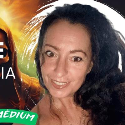 LA MUERTE NO EXISTE. SOMOS ENERGIA con Lia Médium