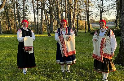 Lielās dienas rituāli. Stāsta māsas Tapiņas no Rucavas