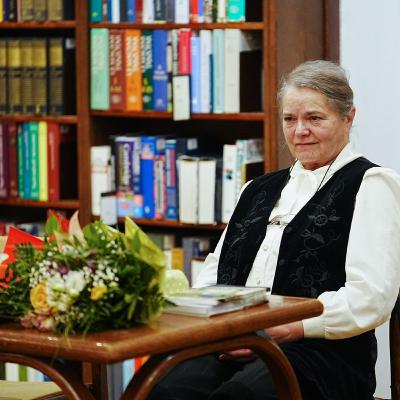Simonyifalva sokoldalú művésze – Brittich Erzsébet Simonyifalva sokoldalú művésze – Brittich Erzsébet
