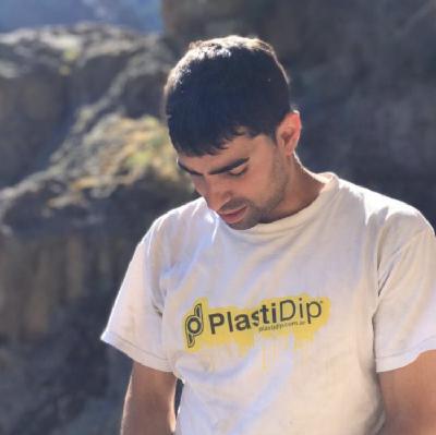 E365 065: Yago Canepa. La pintura removible para autos fué su motivación para emprender.