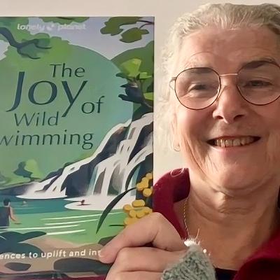 Books (and songs and films) about swimming with special guest Sinéad Kehoe