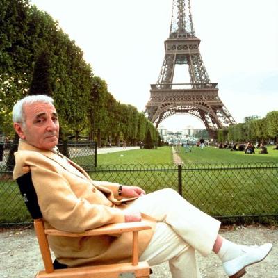 Charles Aznavour ...la languidez de uno de los más grandes románticos Charles Aznavour ...la languidez de uno de los más grandes románticos