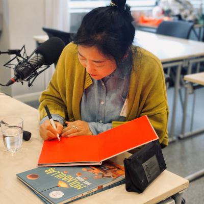 Avsnitt 70- Baek Heena creating stories to delight children