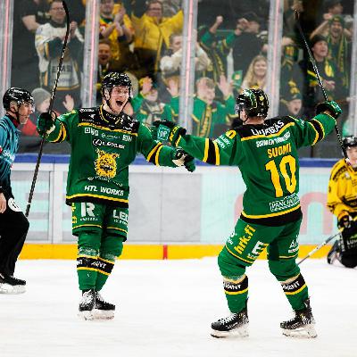 Ilves - KalPa 3-2 ja. - Haastattelussa mm. Tapio Laakso ja Juha "Serve" Järvenpää Ilves - KalPa 3-2 ja. - Haastattelussa mm. Tapio Laakso ja Juha "Serve" Järvenpää