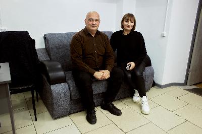 Бизнес на грязи. Предпринимательница из Кобрина открыла сеть студий красоты, где используется сапропель