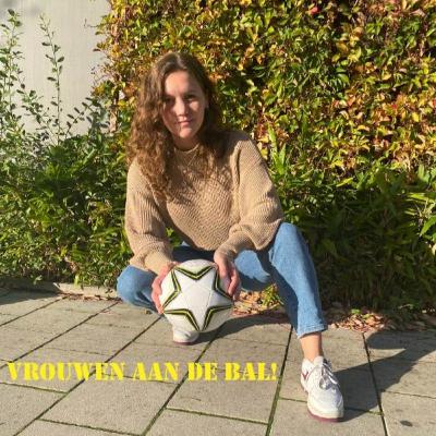 #1 Manon Plandsoen, de vrouwelijke scheidsrechter