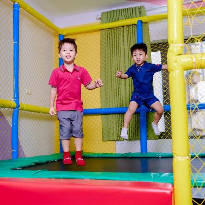 Bước chân đến trường - Cân bằng thời gian giữa màn hình và vận động thể chất - bảo vệ trẻ em trong thời đại số