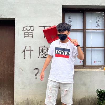 腦衝差點掐死同學 進矯正學校第一次被圍毆 社工教我為自己的選擇負責【小龍】