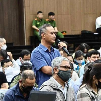 Đánh bạc triệu đô, người nói do 'ham chơi', người hứa 'hiến máu trọn đời' nếu được hưởng án treo Đánh bạc triệu đô, người nói do 'ham chơi', người hứa 'hiến máu trọn đời' nếu được hưởng án treo