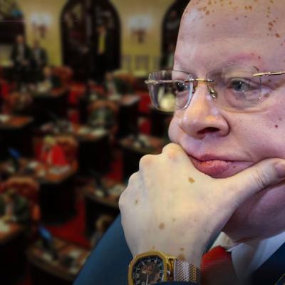 Senadores tienen a sus familiares en nómina Senadores tienen a sus familiares en nómina