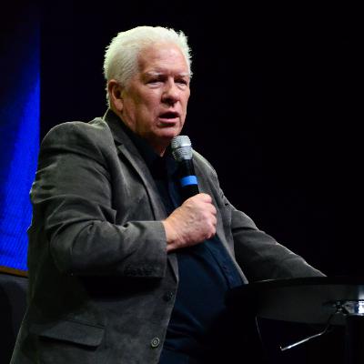 Salvos por Su Amor | Pastor Roberto Evans