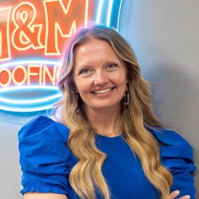 440: From Nurse to $10M Roofer: A Journey of Smart Growth and Strategic Hiring with Emily May