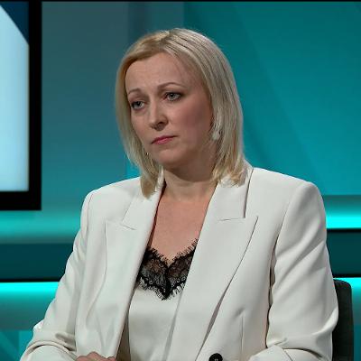 "Viens pret vienu" - Maija Āboliņa