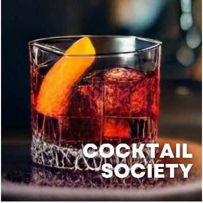 Episodio 10: El Negroni ¿De donde viene y porque tiene dos historias? ¿Que puedes hacerle a tu Negroni para que sepa distinto? y por ultimo Se acerca Negroni Week