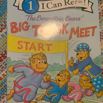 The Berenstain Bears 🐻 and the big track meet! By Mike Berenstain