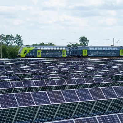 Solarpark Lottorf: Doppelter Klimaschutz aus einem wiedervernässten Moor Solarpark Lottorf: Doppelter Klimaschutz aus einem wiedervernässten Moor